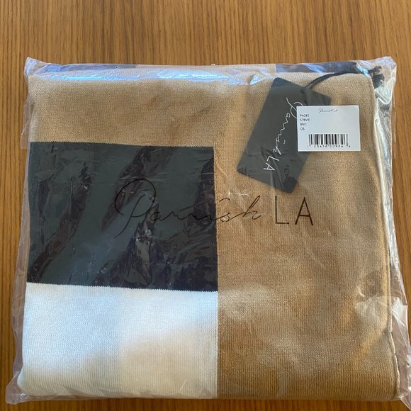 NWT Parrish LA - Stevie Poncho - Picture 7 of 7